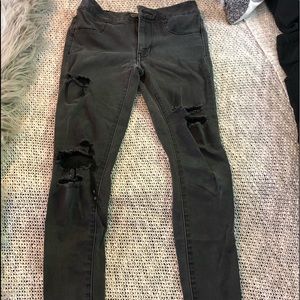 American Eagle distressed black jeggings low rise